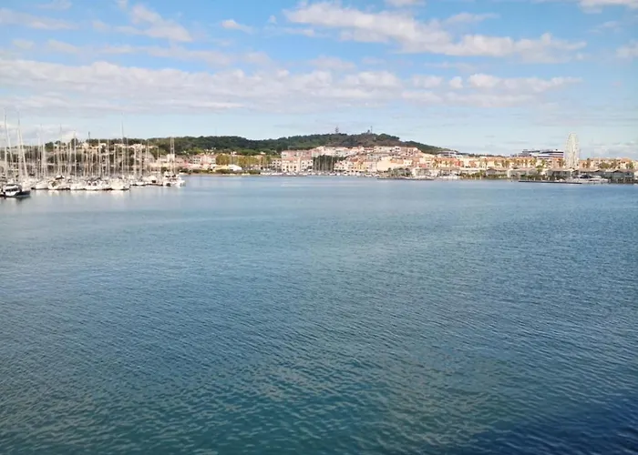 Avec Loggia Cap D Appartamento *